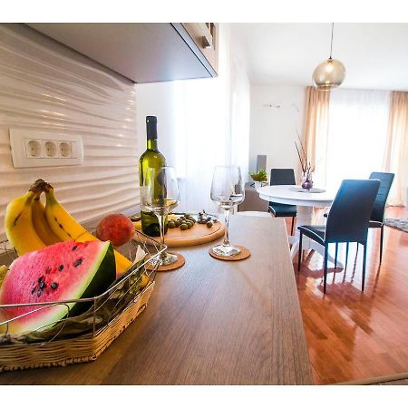 Ferienwohnung Olive Tree Podstrana Exterior foto